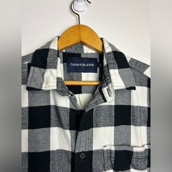 Calvin Klein Jeans Shirt Blouse M Button Up Plaid Flannel Casual Cottage cozy - Picture 6 of 14